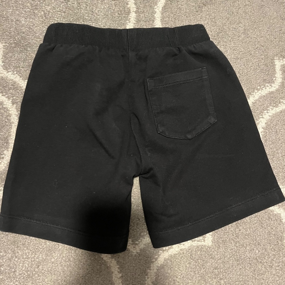 Shorts - Picture 3 of 4